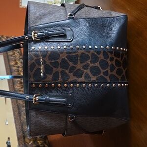 Michael Kors Voyager Mixed-Media Tote EUC